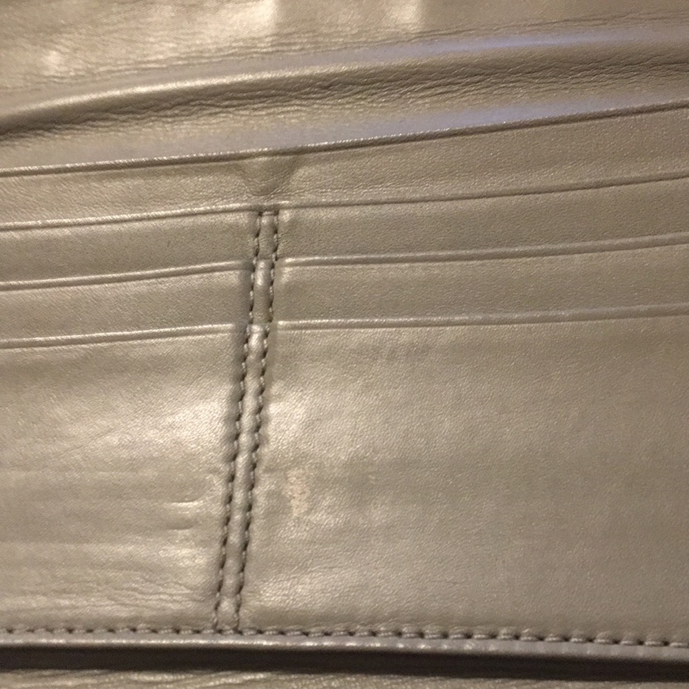 Coach Soho Pleated Leather Trifold Gray Wallet - Picture 5 of 10